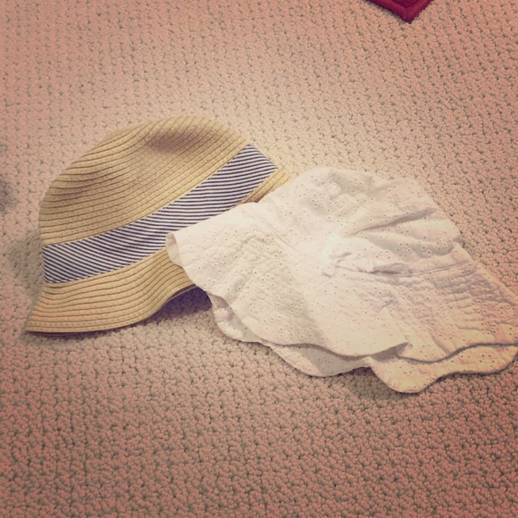 GAP Other - GAP AND OLD NAVY SUN HATS
